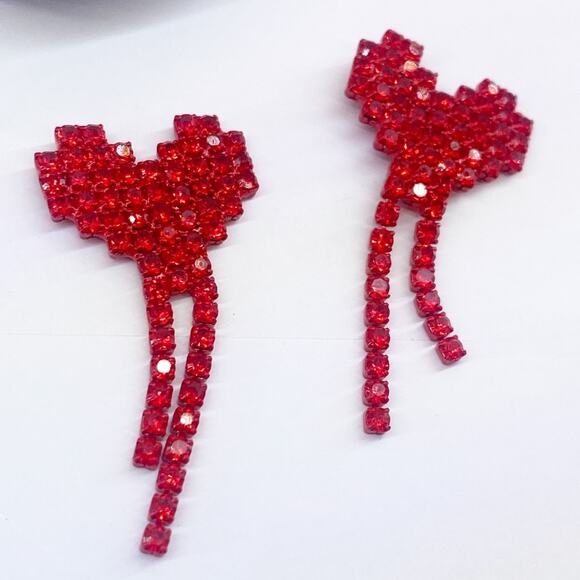NEW Red Crystal Heart Earrings - Picture 9 of 12